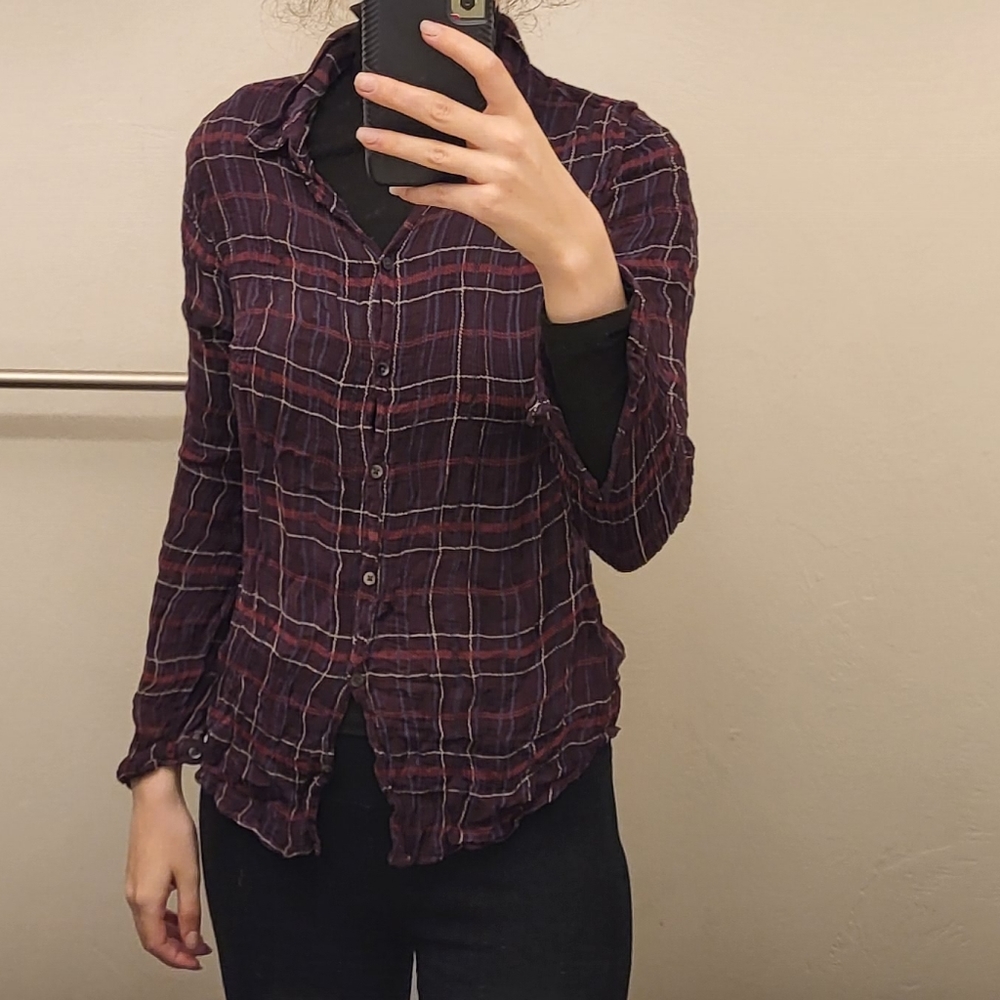 ✨️ $2 when bundled✨️Maroon plaid sheer button up